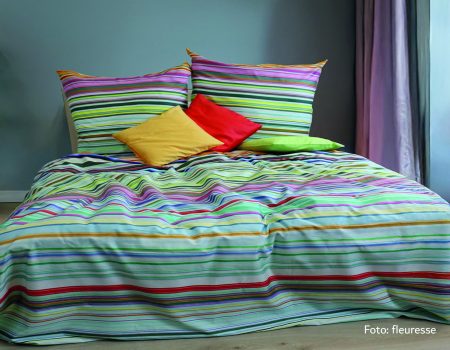Bunte Sommerbettwäsche im Streifendesign von fleuresse.